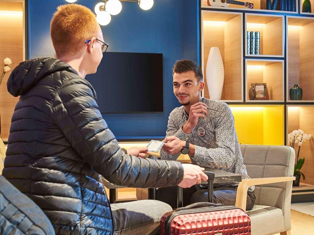 Ibis Bethune Centre Gare Zewnętrze zdjęcie